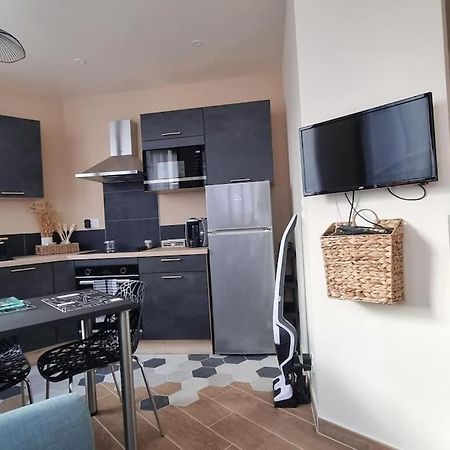 Studio Refait A Neuf Classe 3 Etoiles Chatel-Guyon Exterior photo